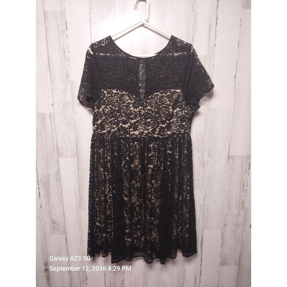 Torrid Black Floral Lace Illusion Neck Skater Dress 1X Goth Glam